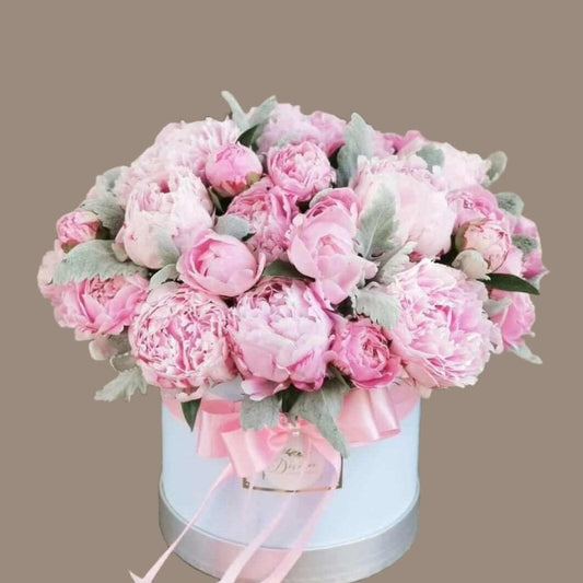 Desiree FlowerShop Buchet_bujori Aranjament  luxury bujori